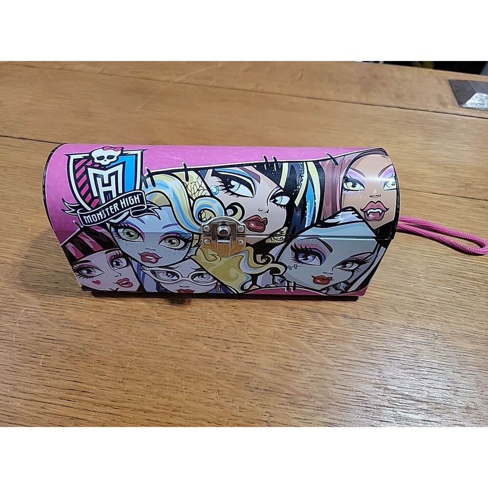 Monster High Tin Storage Box 2011 With Strap The Tin Box Co. Pencils Lunch‎ Box